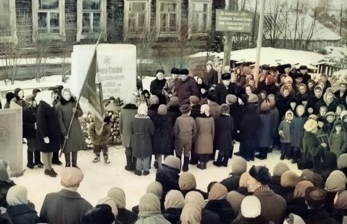 3 1965г. Новинская. открытие памятника павшим воинам в Великой Отечественной войне. Мариинский Посад